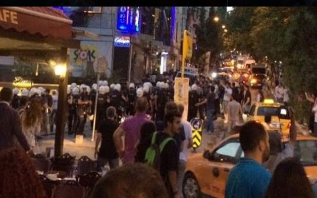 Firuzağa eylemine polis müdahelesi