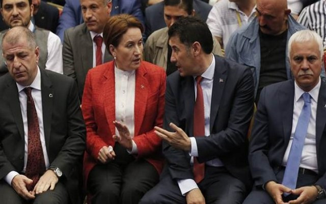 Delege istedi adaylar uzlaştı
