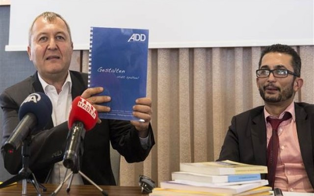 Almanya'da Türkler parti kuruyor
