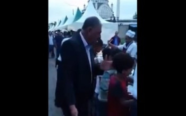 Suriyeli çocuklara iftar çadırında dayak