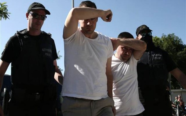 Darbeci kaçaklar Yunan yargısı önünde