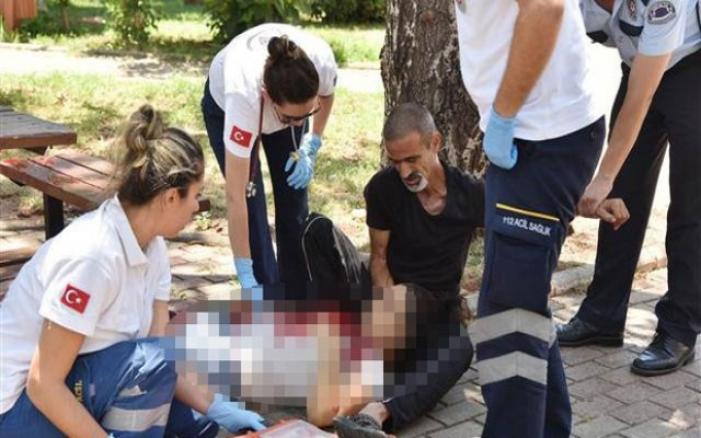 Karısını vurdu ölme diye başucunda ağladı