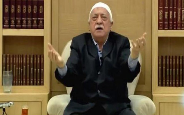 Azerbaycan'dan Gülen'e bir darbe daha