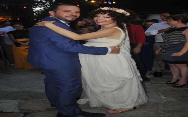 Karnındaki bebeği şahit gösterdi