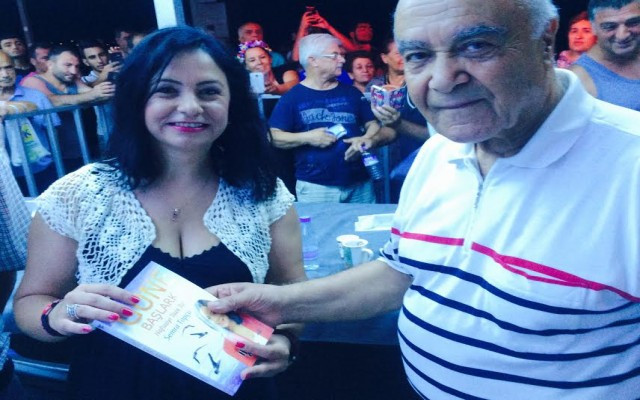 Festivalde ilk imza günü heyecanı