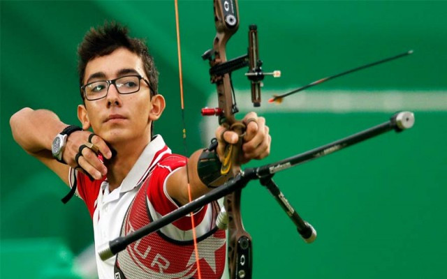 Elendi ama tribünleri fethetti