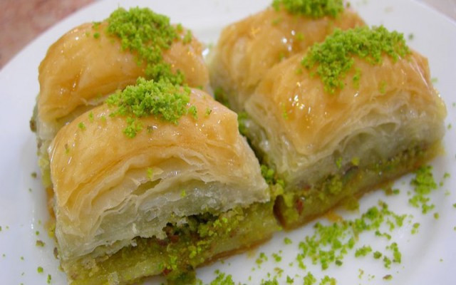 Bir baklavacı daha gözaltında
