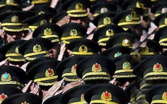 Emekli askerlere flaş çağrı