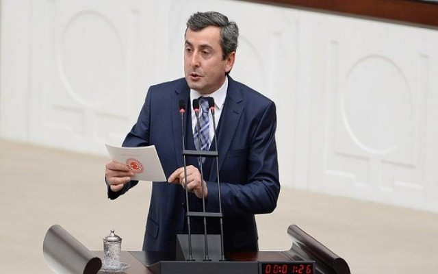 MHP'liler AKP'li vekili yuhaladı
