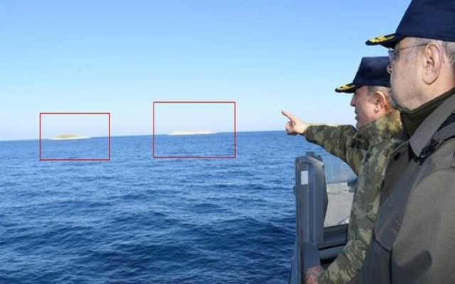 Hulusi Akar'dan çok anlamlı Kardak ziyareti