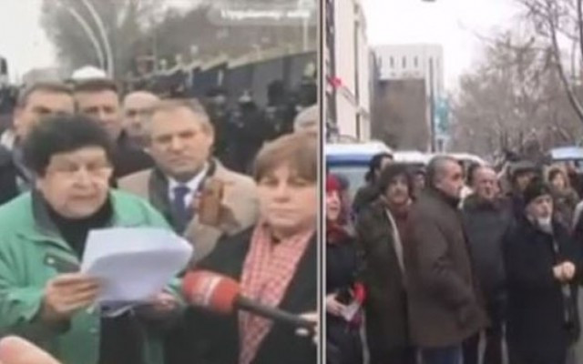 Anayasa protestosuna sert müdahele