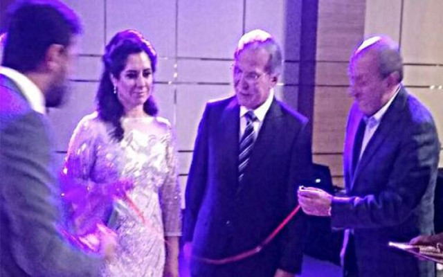 Muhafazakar yazarın  ikinci eş isyanı