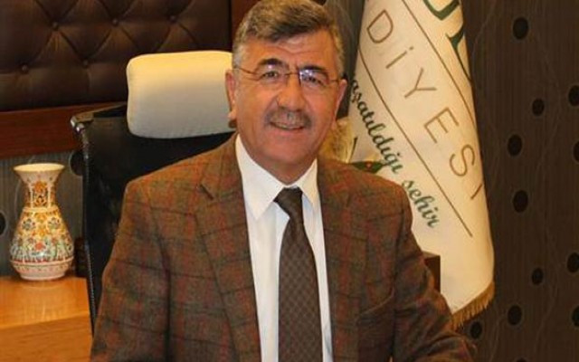 O Başkan görevi bıraktı