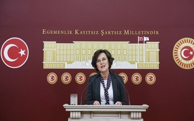 HDP :Melih Gökçek gözlerimizi yaşarttı