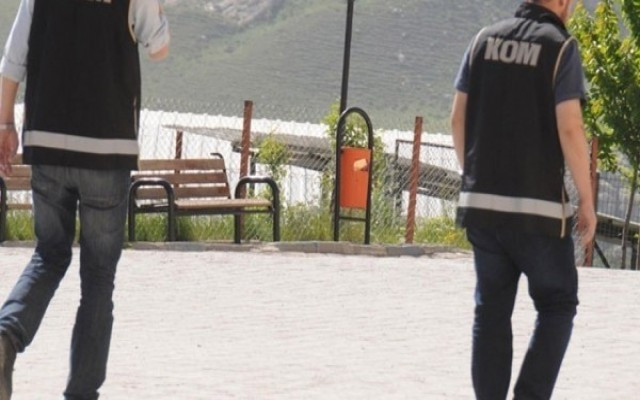 Öğretmenlere operasyon: Çok sayıda gözaltı var