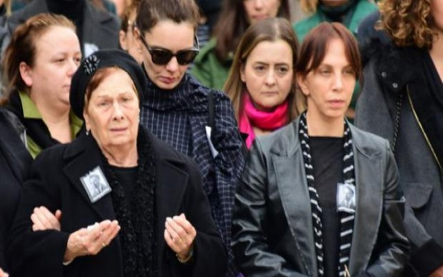 Acı haberi konser sırasında aldı
