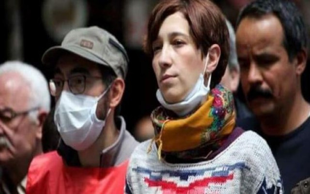 Savcı, Nuriye Gülmen'in tahliyesini istedi