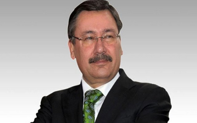 Melih Gökçek'e darbe üstüne darbe