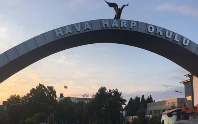 Hava Harp Okulu öğrencilerine tahliye