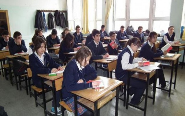 Etüt merkezleri de kapatıldı