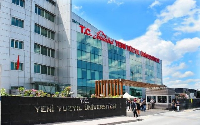 Yeni Yüzyıl Üniversitesi'nde büyük vurgun