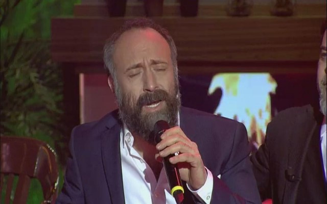 Beyaz Show’da Halit Ergenç rüzgarı esti