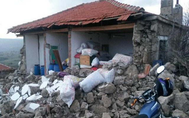 Ege Denizinde deprem