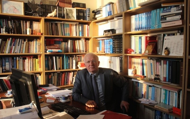 KHK ile 4 bin 464 kişi ihraç edildi