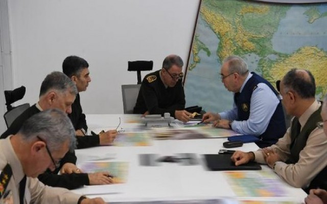 Genelkurmay'da sabaha kadar toplantı