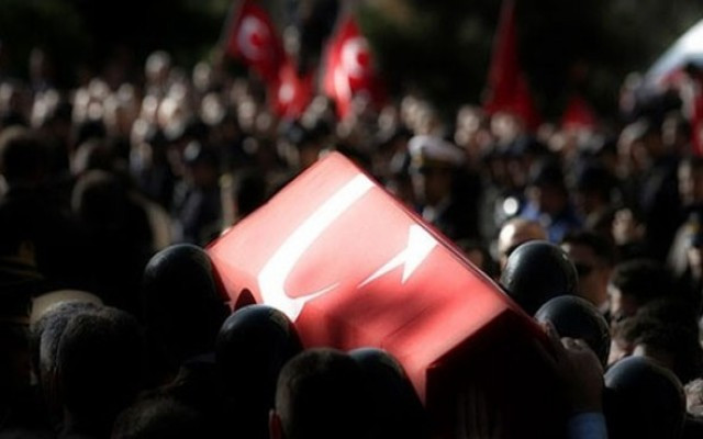 Yüzbaşı ve uzman çavuş Lice'de şehit oldu