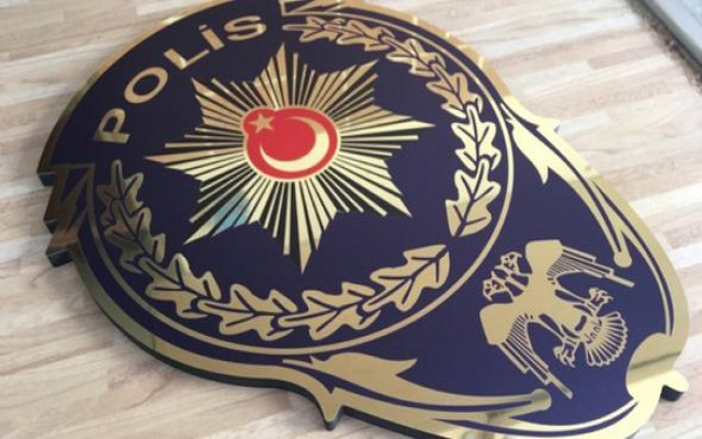 Dolandırıcılar polisi bile kandırdı