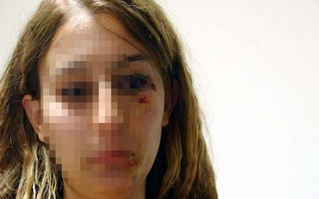 Kadin polise kuaforde feci dayak