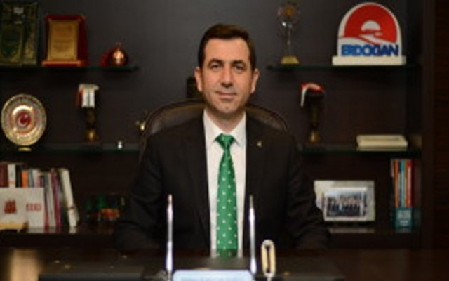 AKP'li Başkana FETÖ gözaltısı
