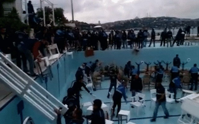 Galatasaray Adası yıkılıyor