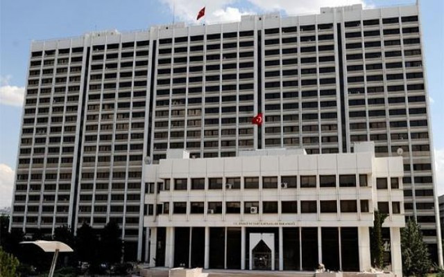 Bakanlıklarda deprem gibi değişiklikler