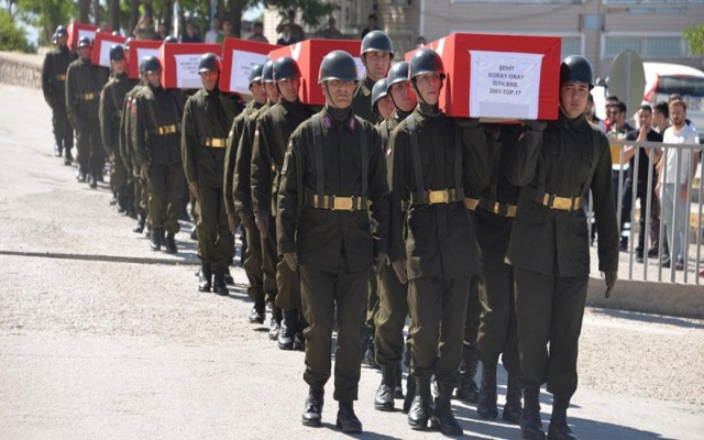 Türkiye yasta, gözyaşları sel oldu