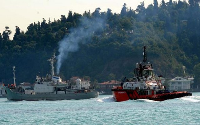 Boğaz'dan Rus istihbarat gemisi geçti