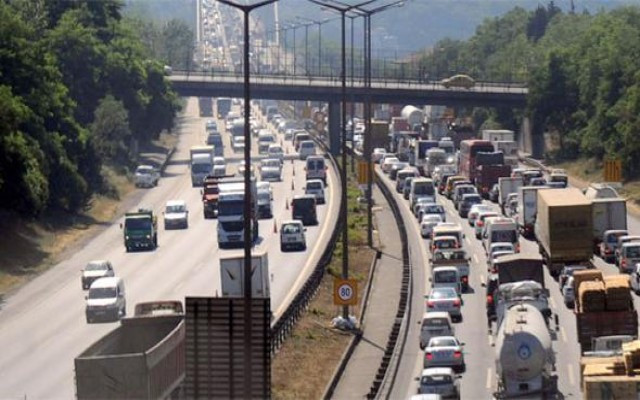 Standart dışı plakalara büyük ceza geliyor