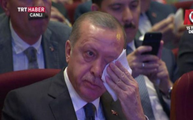 Erdoğan gözyaşlarına boğuldu