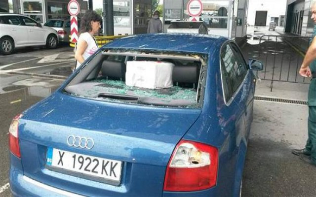 Ceviz büyülüğünde dolu şoku