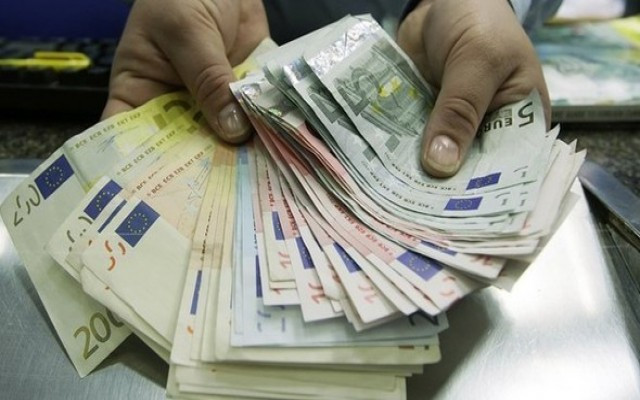 Euro tarihi rekorunu kırdı