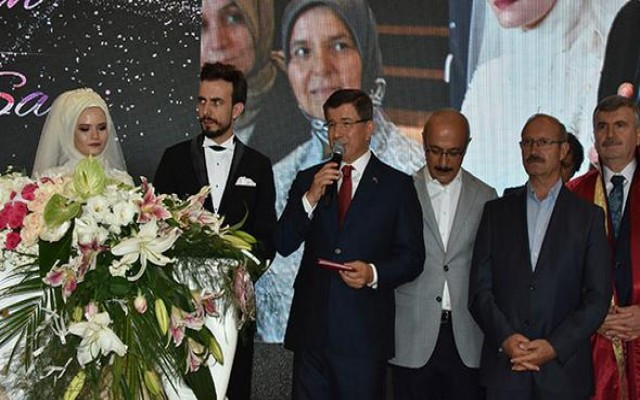 Ahmet Davutoğlu'ndan çok sert Konya çıkışı