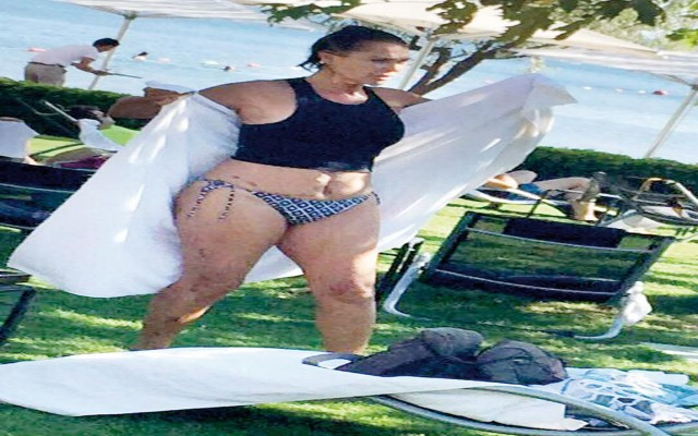 Hülya Avşar'ın şaşırtan fotoğrafı