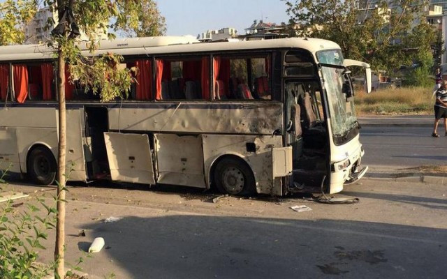 Cezaevi servis aracına bombalı saldırı