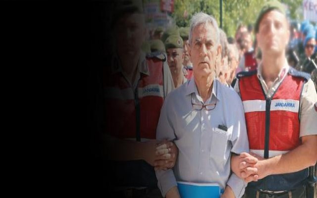 Akın Öztürk ısrarlı: Akar’a sorun