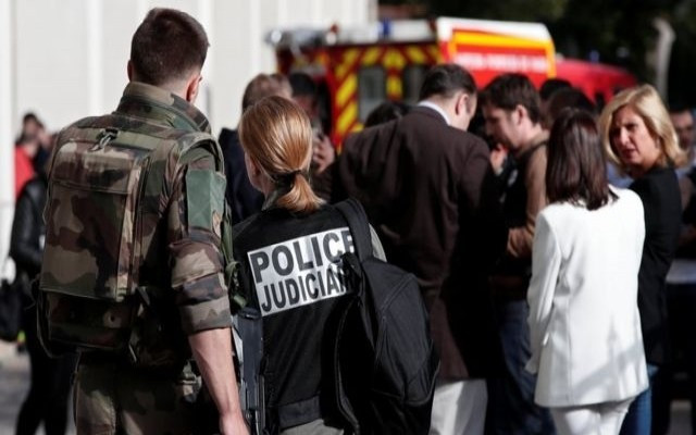 Paris'te kırmızı alarm