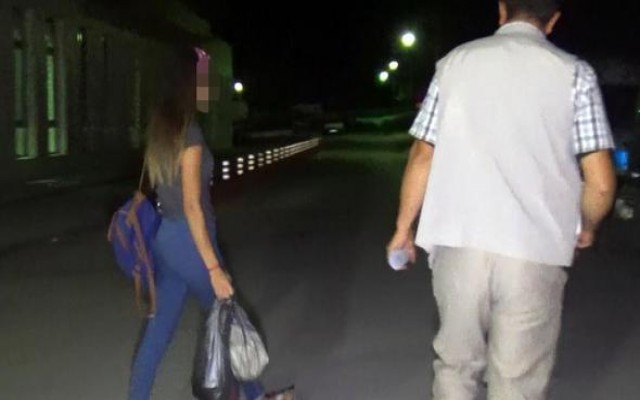 Polis tecavüzcüleri vurarak durdurabildi