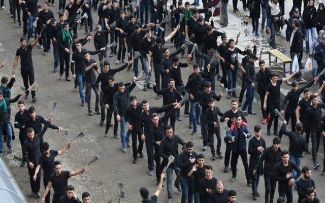 Kars'ta binlerce kişi yürüdü