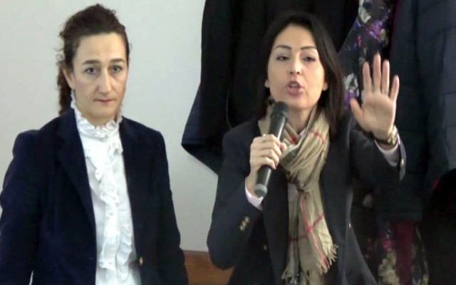 Köylüleri azarlayan görevli açığa alındı