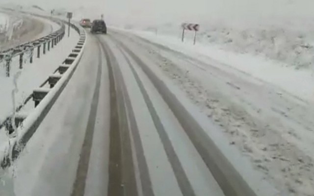 Ankara kar yağışı ile beyaza büründü